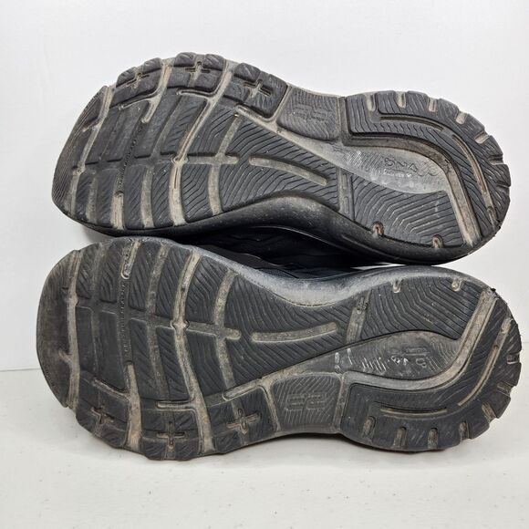 Brooks Women's Adrenaline GTS 23 Running Shoes, All Black Size 9 2E Extra Wide - Picture 9 of 12